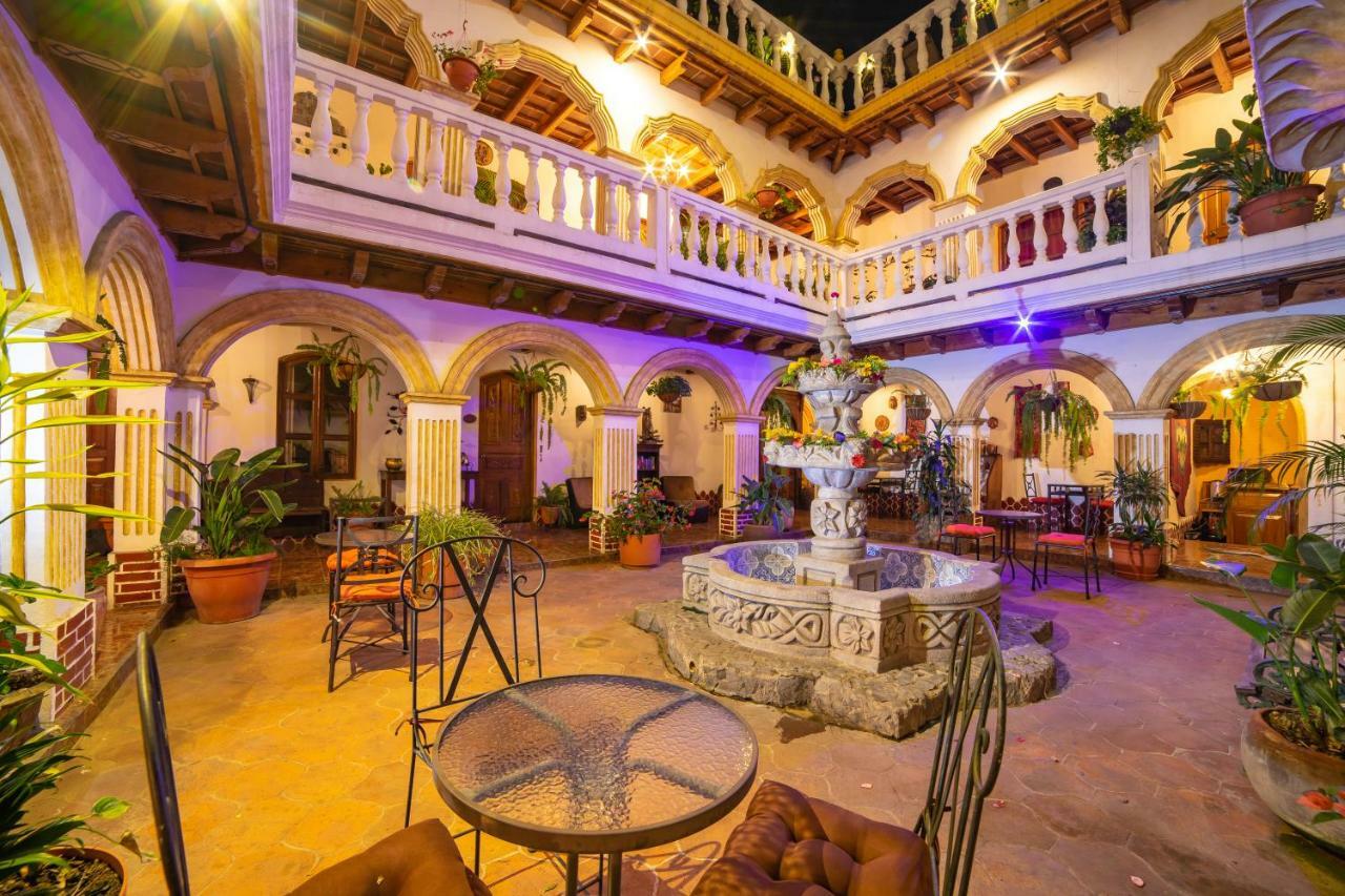 Hotel Gran Plaza Euromaya 危地马拉安地瓜 外观 照片