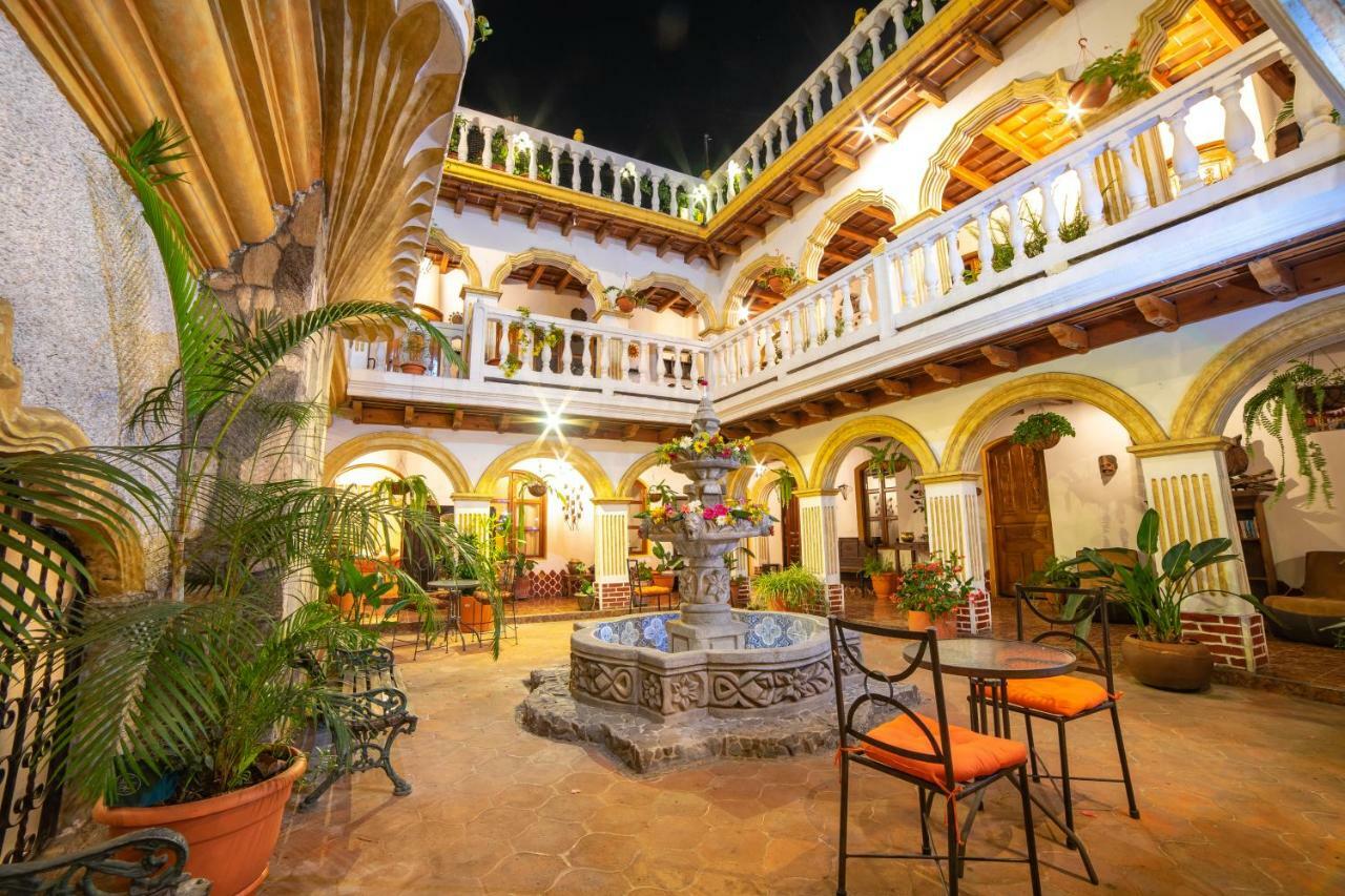 Hotel Gran Plaza Euromaya 危地马拉安地瓜 外观 照片